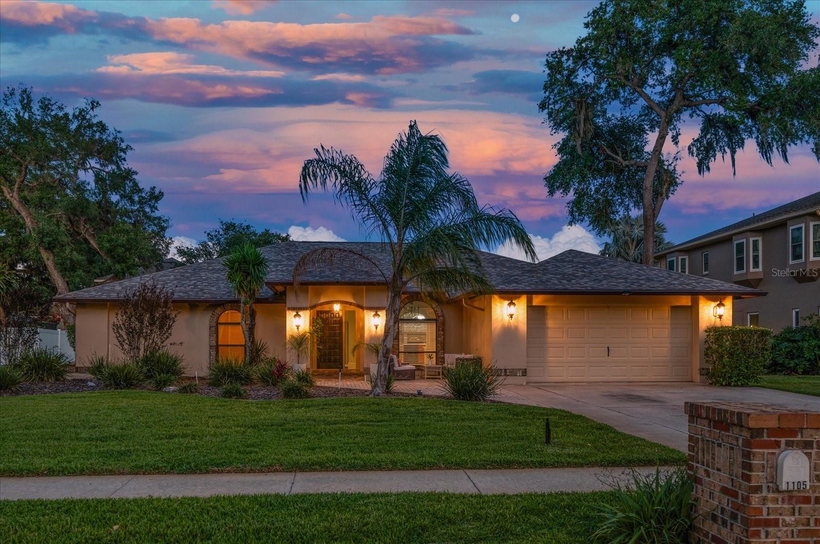 VALRICO OAKS - Residential