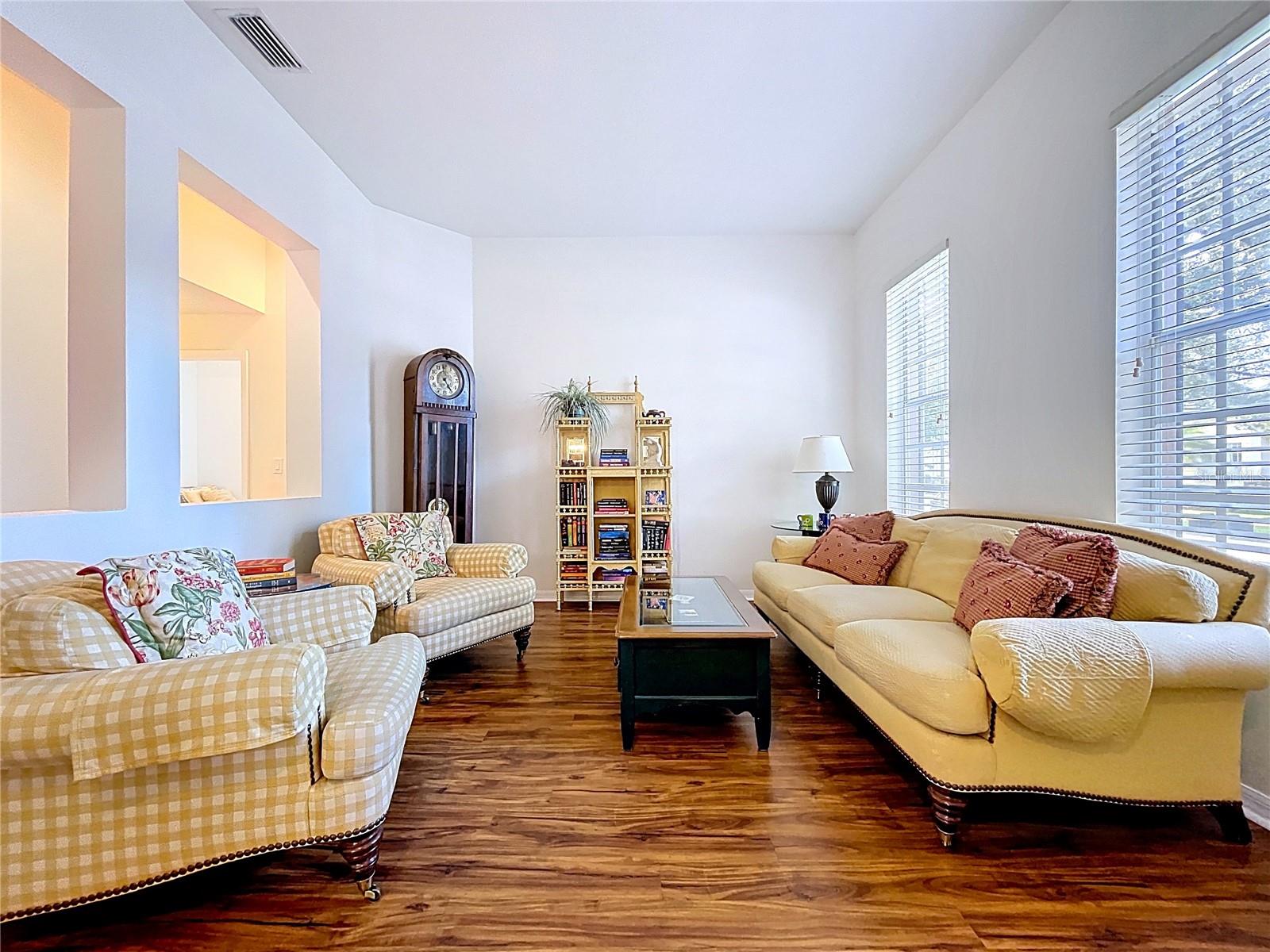 WESTCHASE SEC 322 - Residential