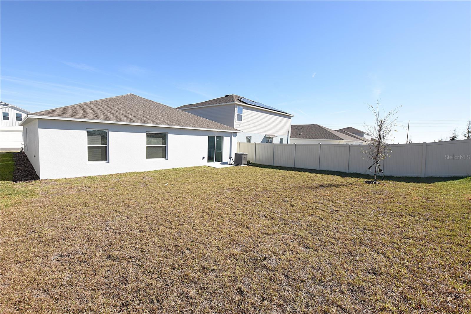 HAMILTON BLUFF SUBDIVISION PHASES 1 & 2 - Residential Lease