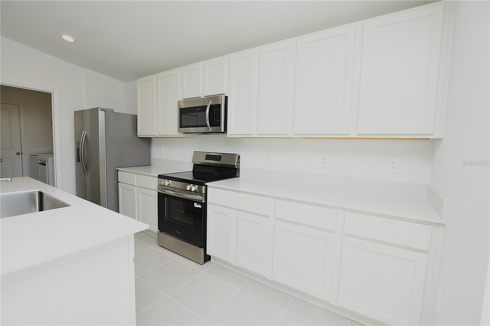 HAMILTON BLUFF SUBDIVISION PHASES 1 & 2 - Residential Lease