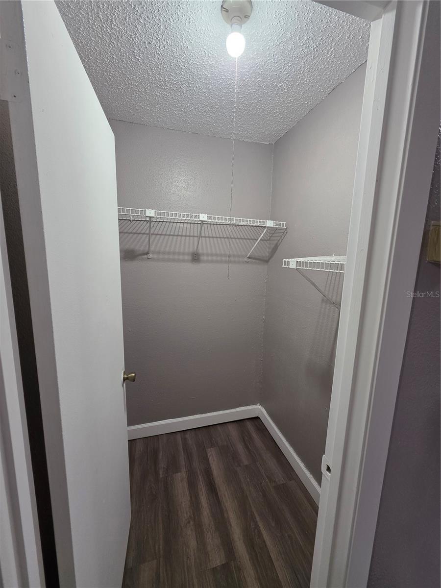 2811 SW ARCHER RD 142 ROAD R142