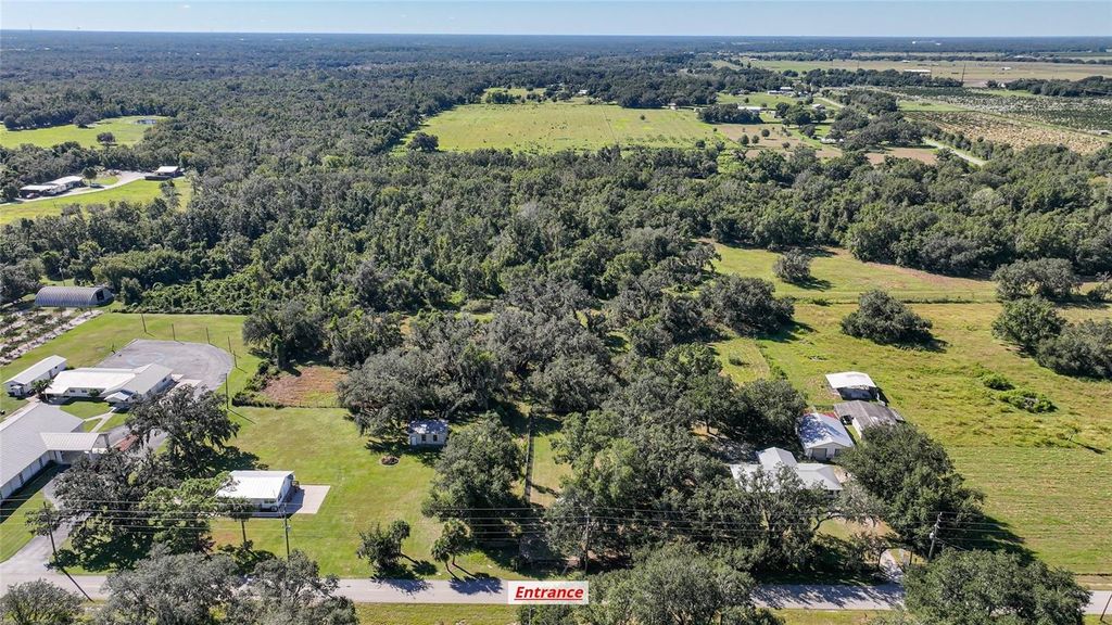 Photo of 5038 NW Oak Hill Avenue, Arcadia, FL 34266 (MLS # C7516430)