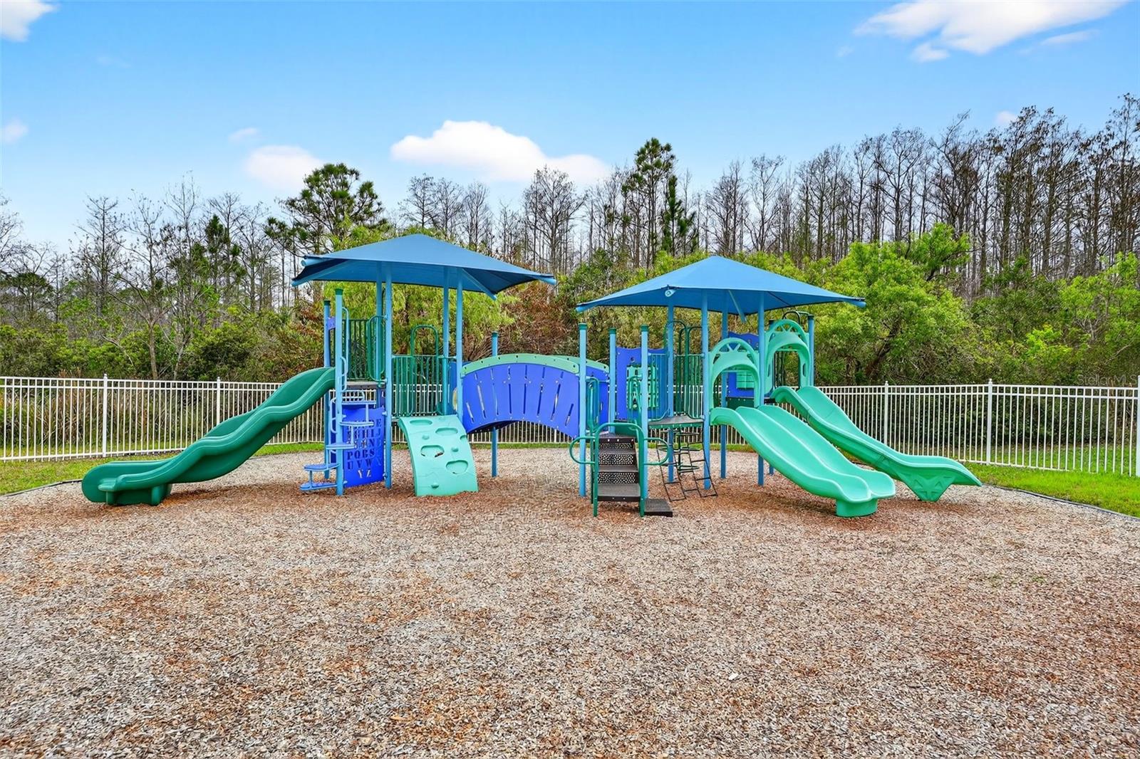 CYPRESS LAKES - Residential