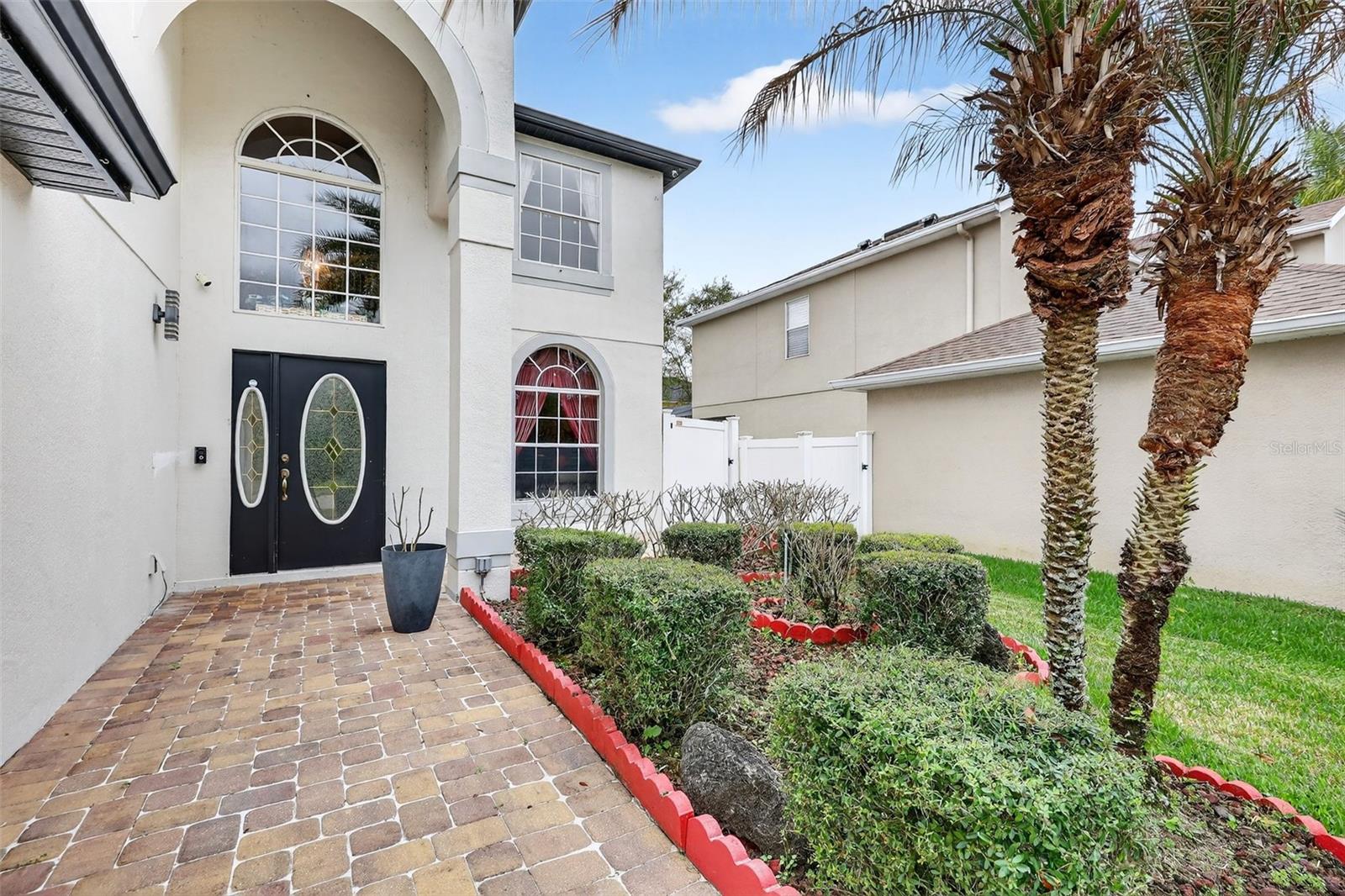 CYPRESS LAKES - Residential