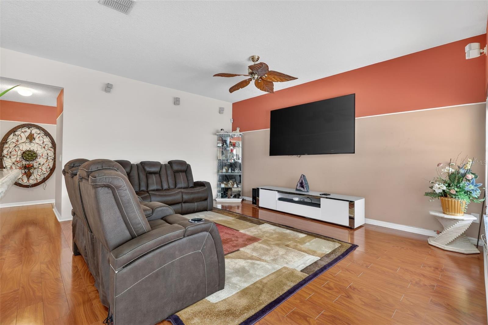 CYPRESS LAKES - Residential