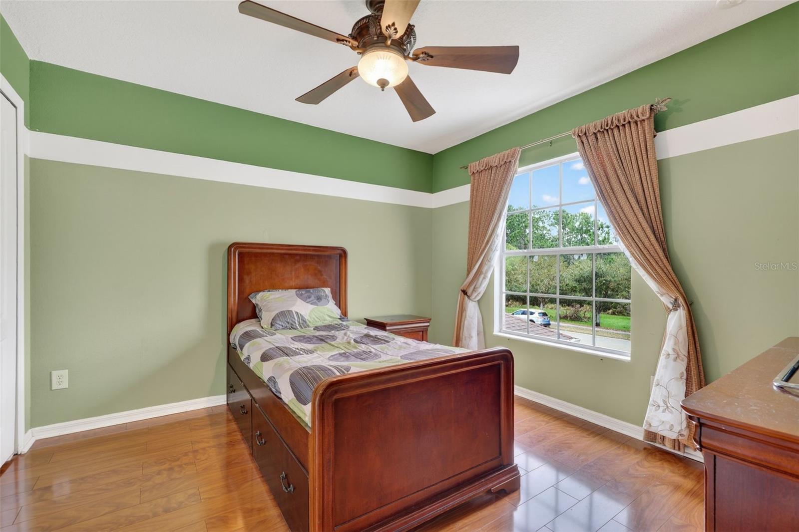 CYPRESS LAKES - Residential