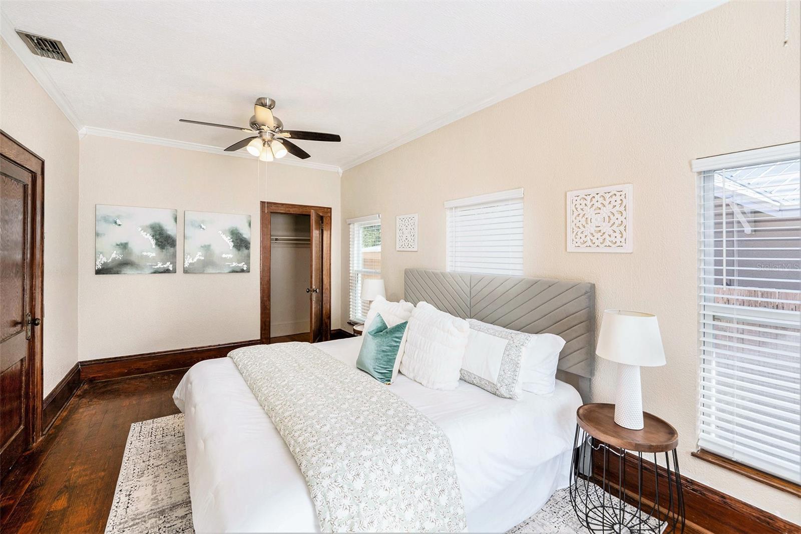 SHADOW LAWN - Residential