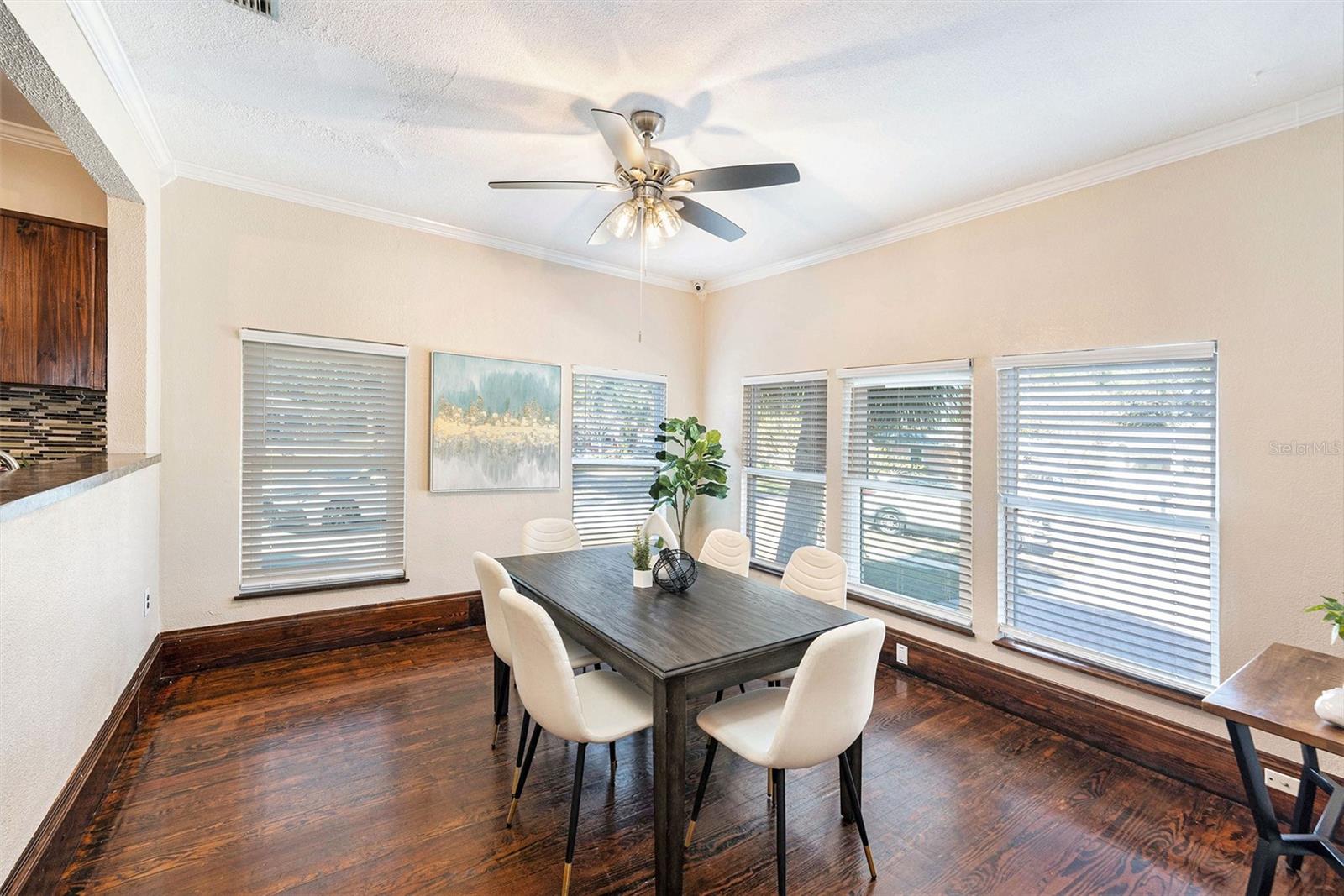 SHADOW LAWN - Residential