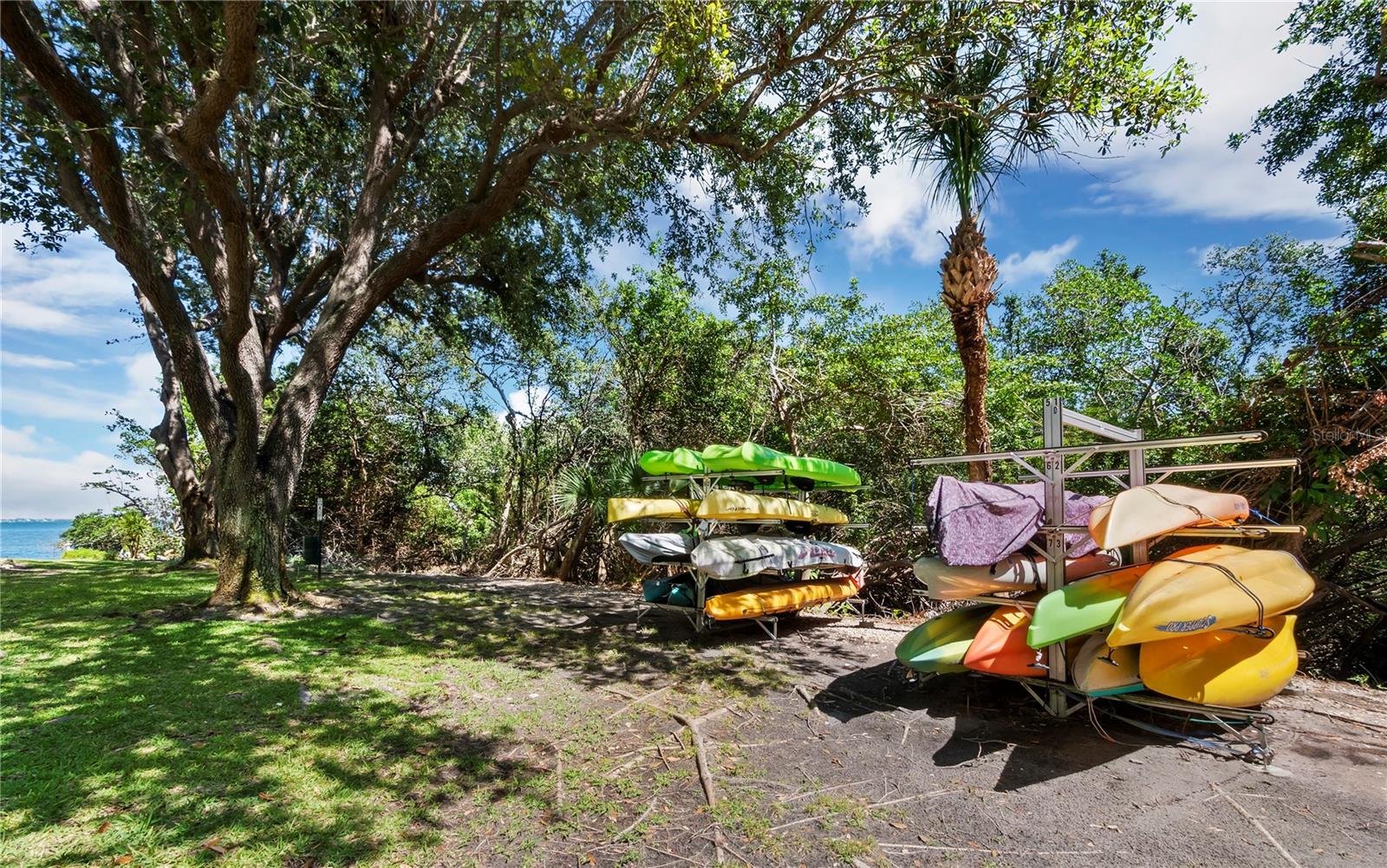 SUTTON PLACE - Residential