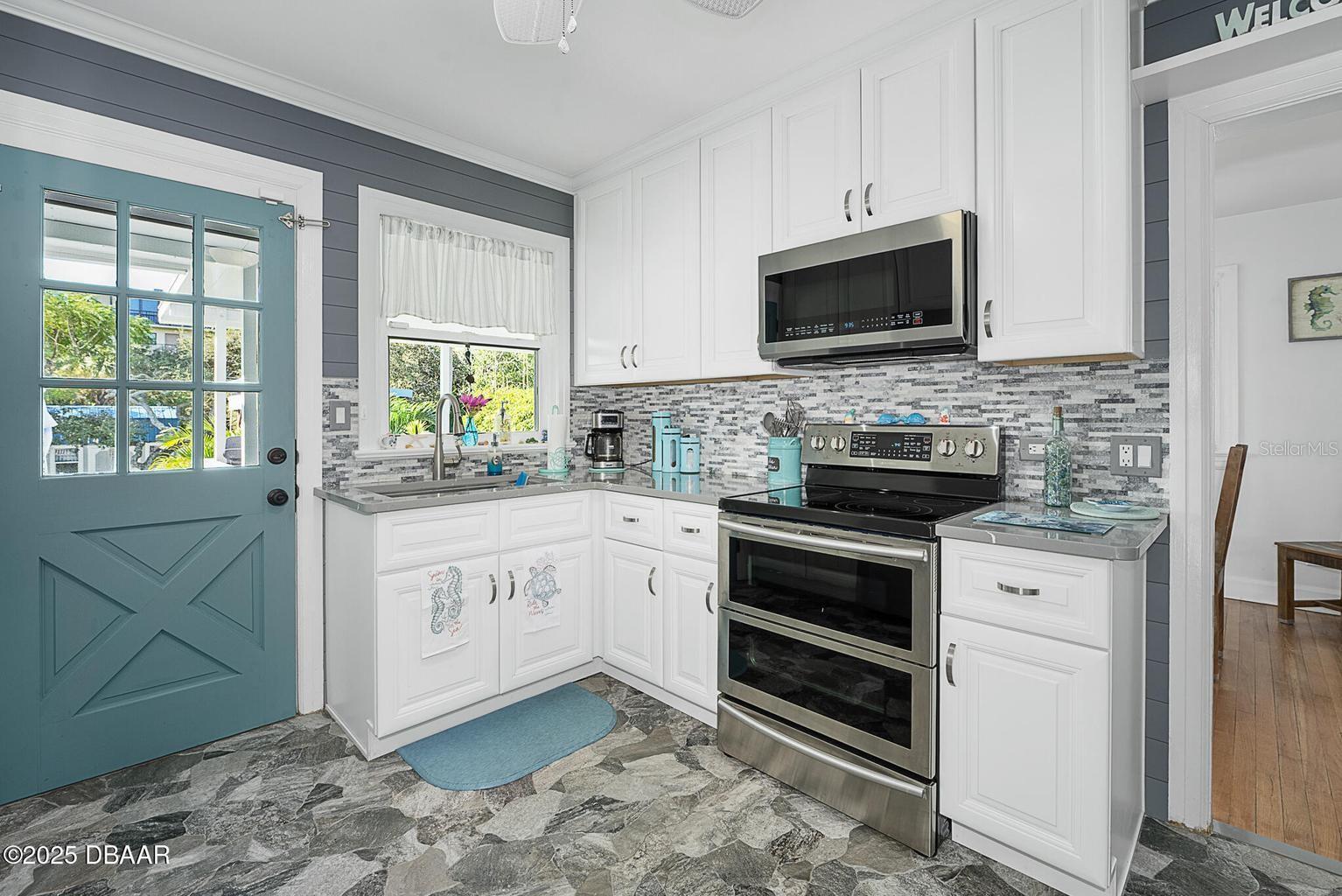 KAHNWAY HEIGHTS - Residential