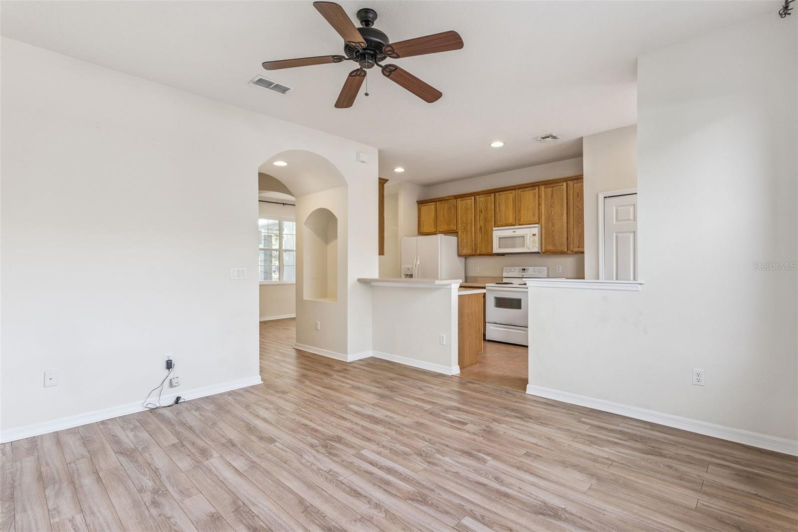 NEWBURY PARK - Residential