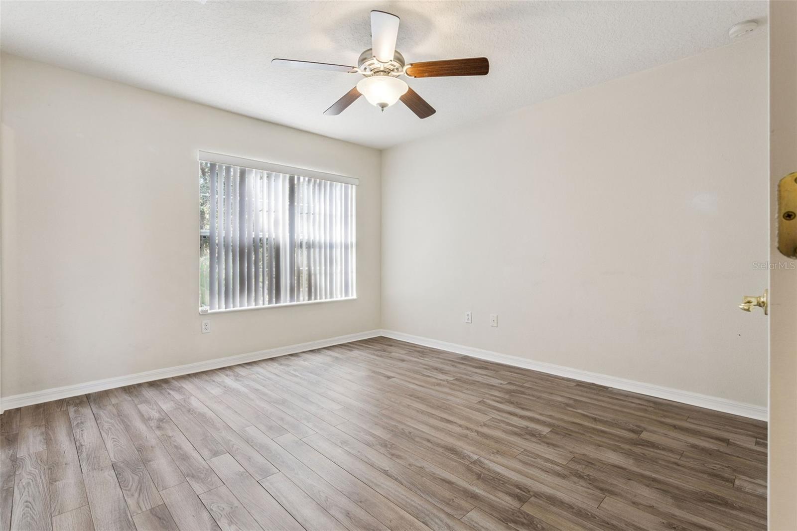 NEWBURY PARK - Residential