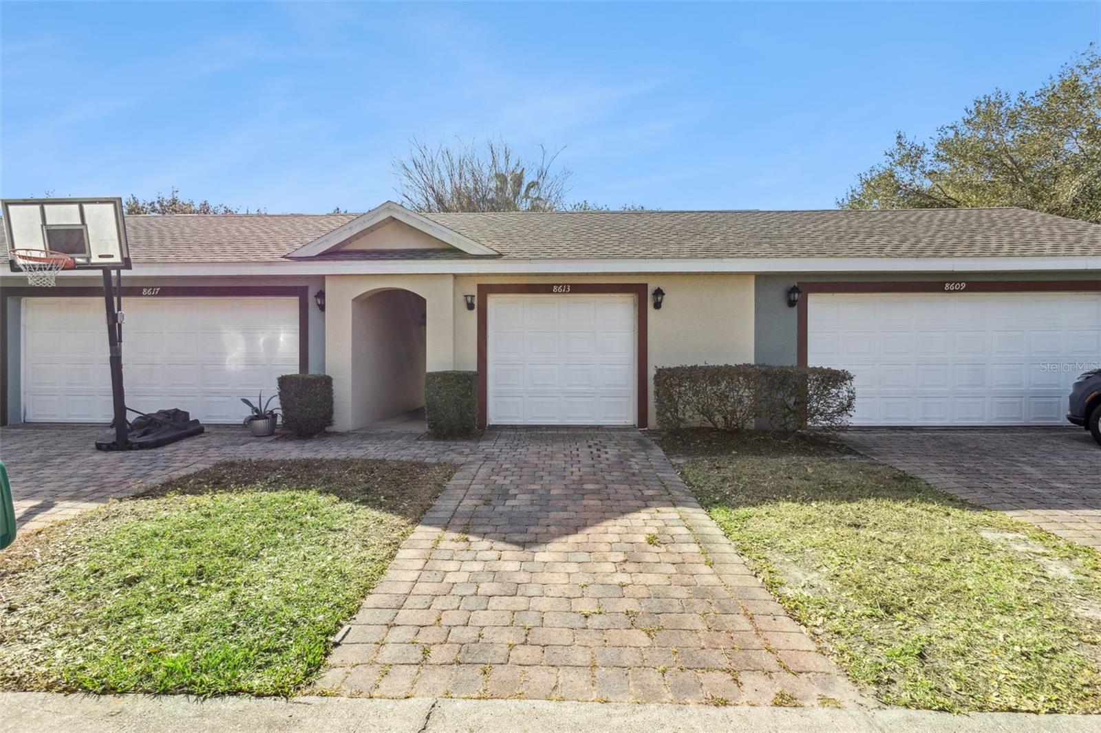 NEWBURY PARK - Residential