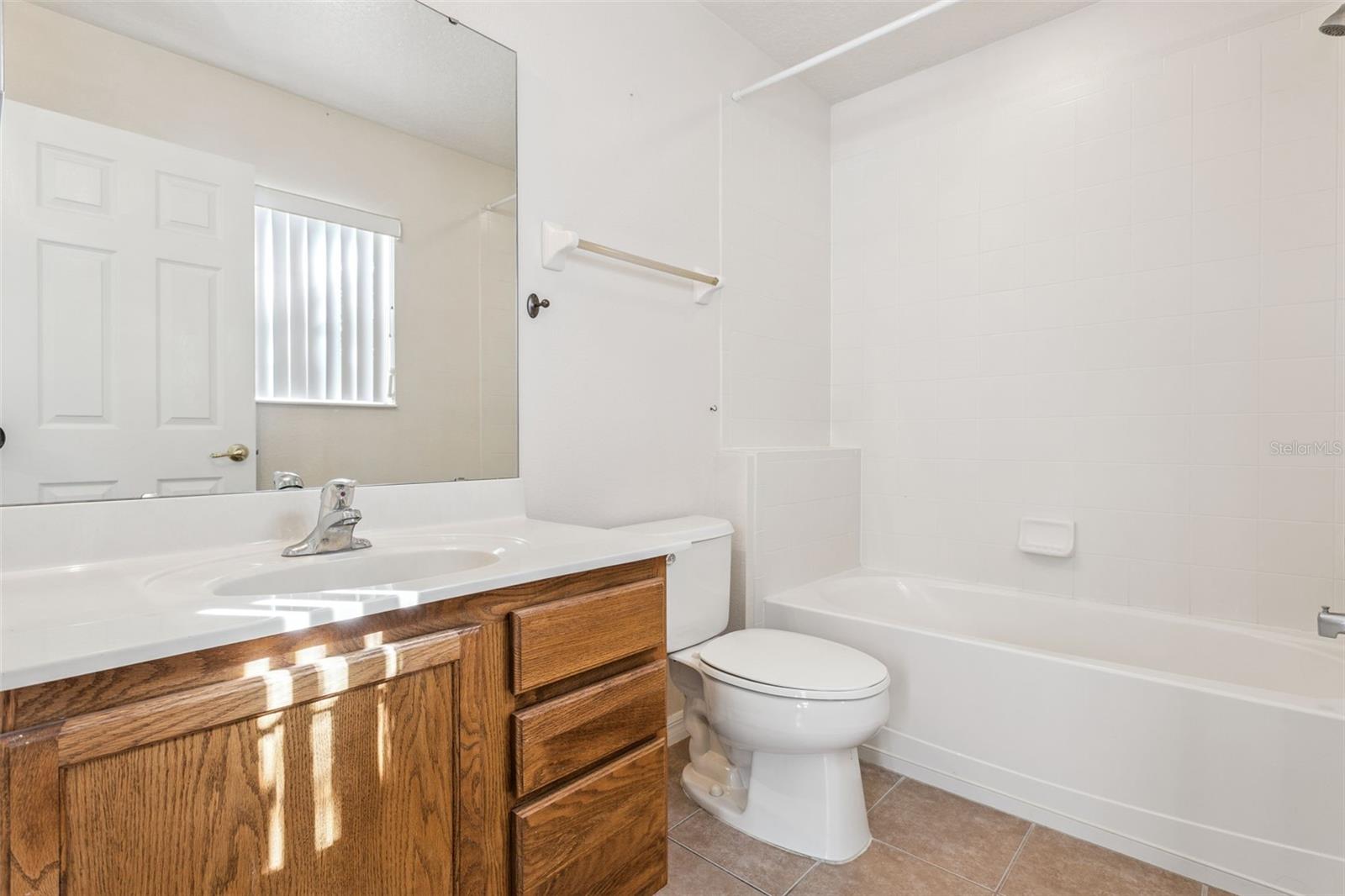 NEWBURY PARK - Residential