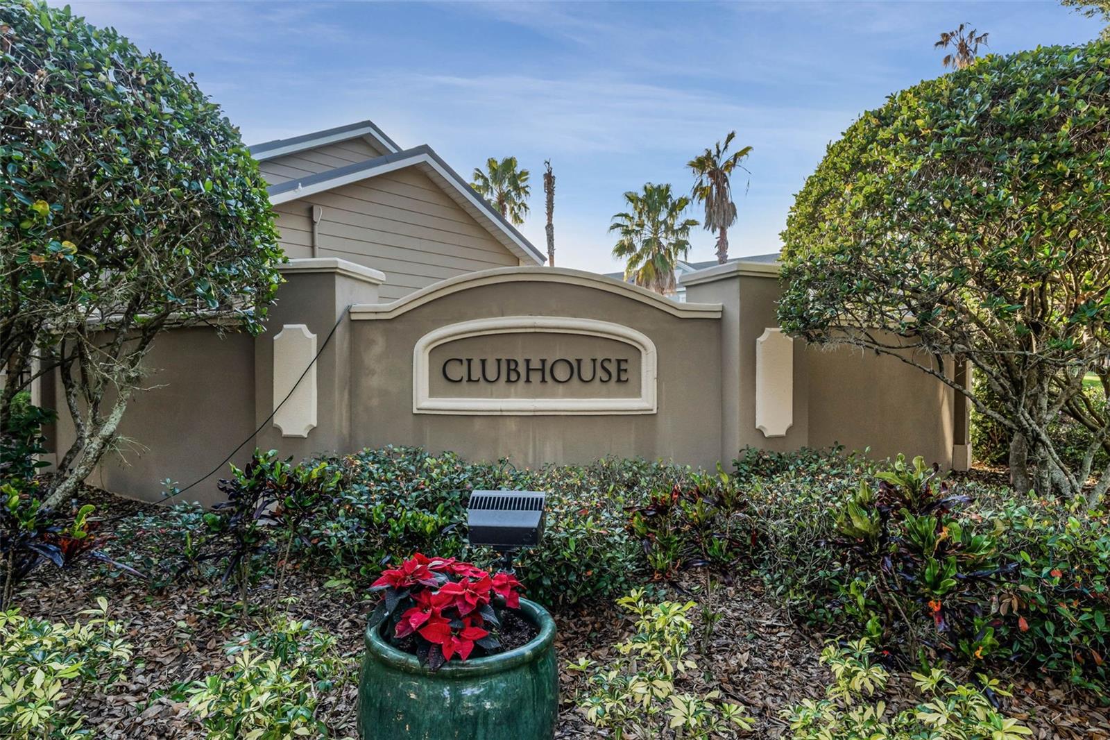 NEWBURY PARK - Residential