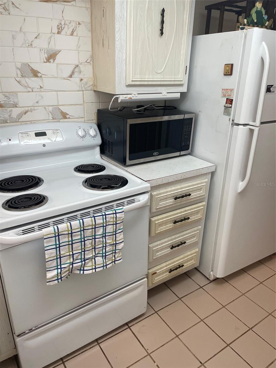 PARKWOOD CONDO - Residential