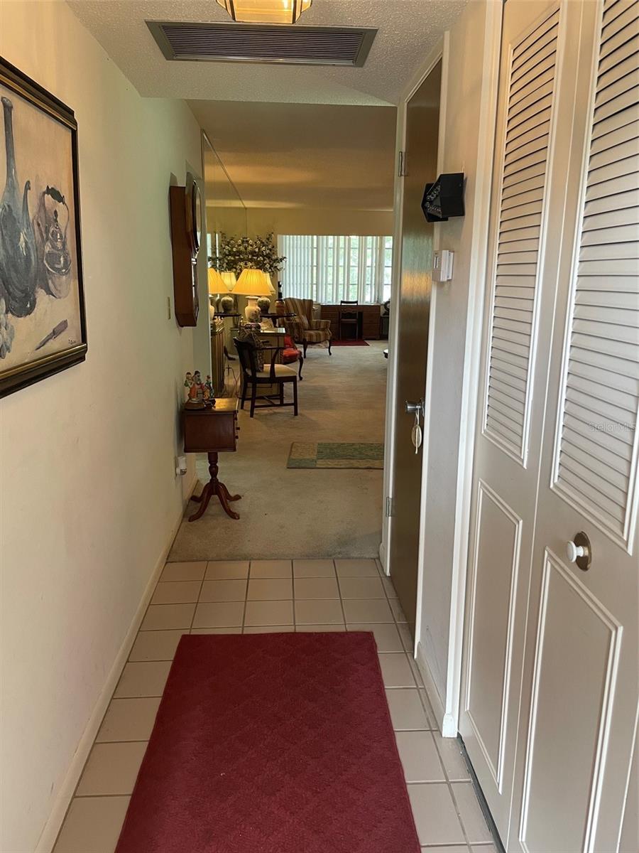 PARKWOOD CONDO - Residential