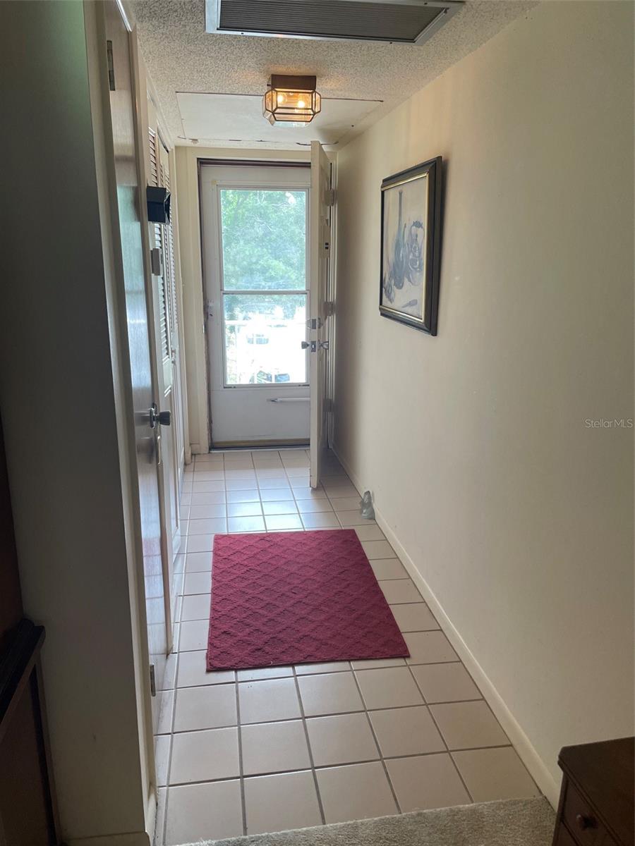 PARKWOOD CONDO - Residential