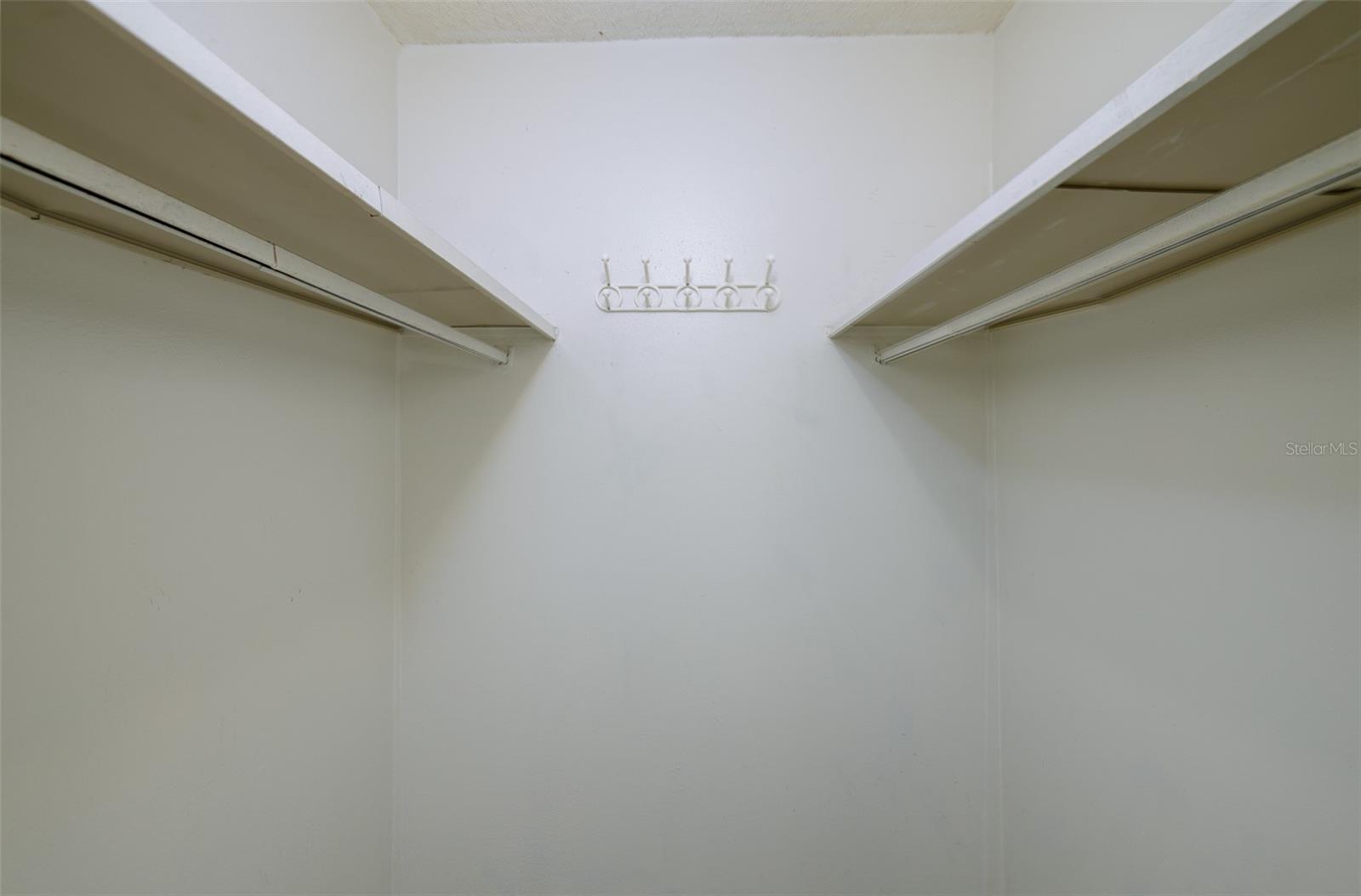 JAMESTOWN CONDO - Residential