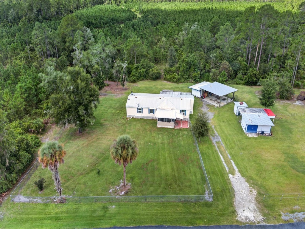 Photo of 18748 NE 148th Terrace Road, Fort Mccoy, FL 32134 (MLS # OM732608)