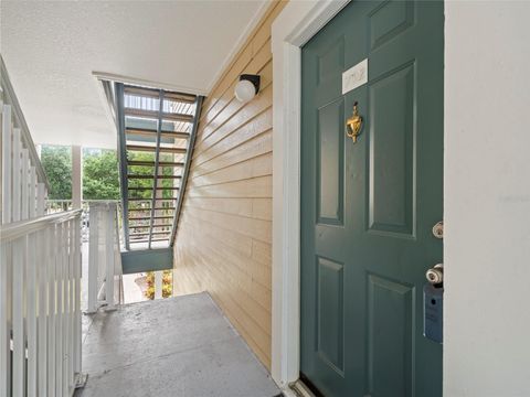 Photo of 10028 Strafford Oak Court #712, Tampa, FL 33624 (MLS # TB8378484) Photo of 10028 Strafford Oak Court #712, Tampa, FL 33624 (MLS # TB8378484)