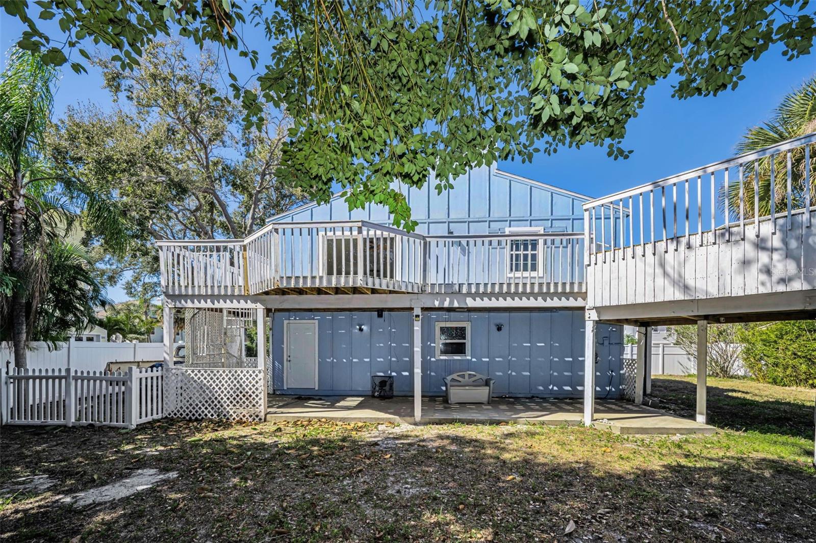 INDIAN BLUFF ISLAND - Residential