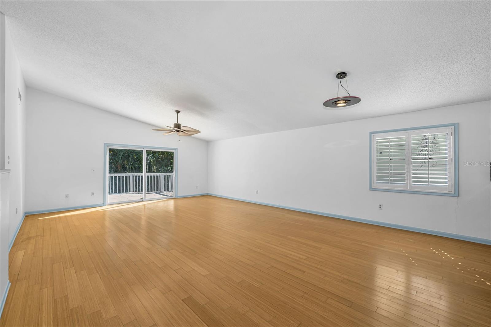 INDIAN BLUFF ISLAND - Residential