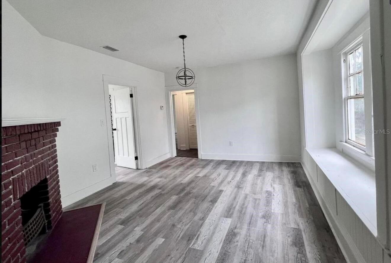 NORTH SPRINGFIELD HEIGHTS - Residential