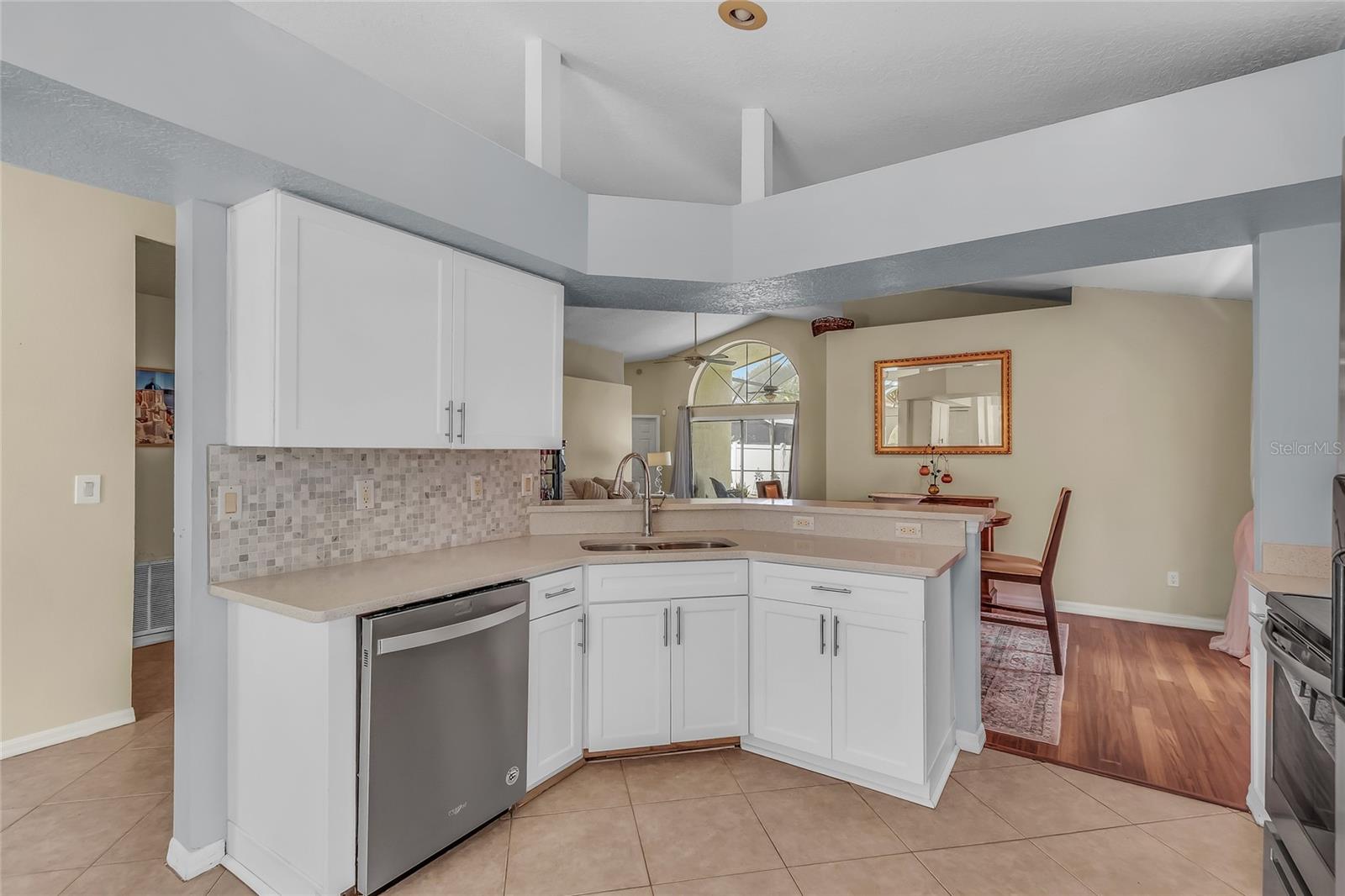 1906 CHATHAMOOR DRIVE