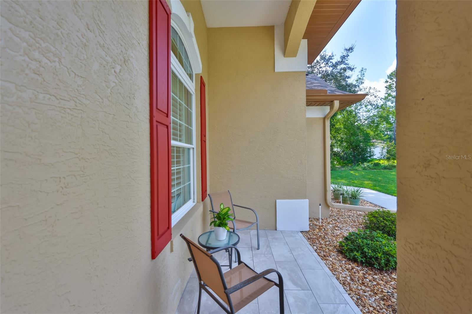 11 GRANDIFLORAS COURT