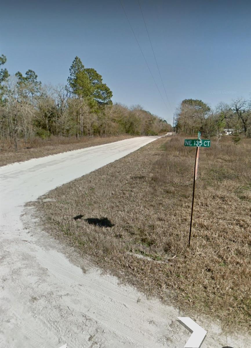 WILLISTON HLNDS - Land