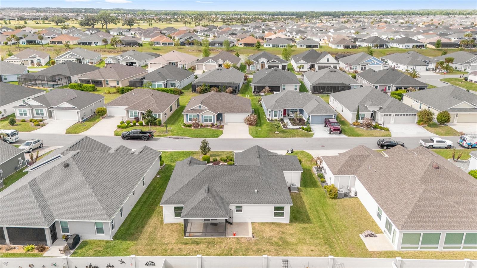 VILLAGES/SOUTHERN OAKS UN #71 - Residential