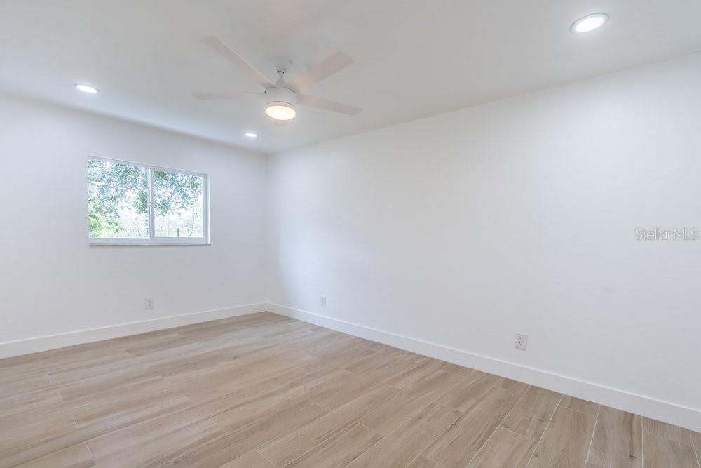 BAYSHORE ESTATES - Residential