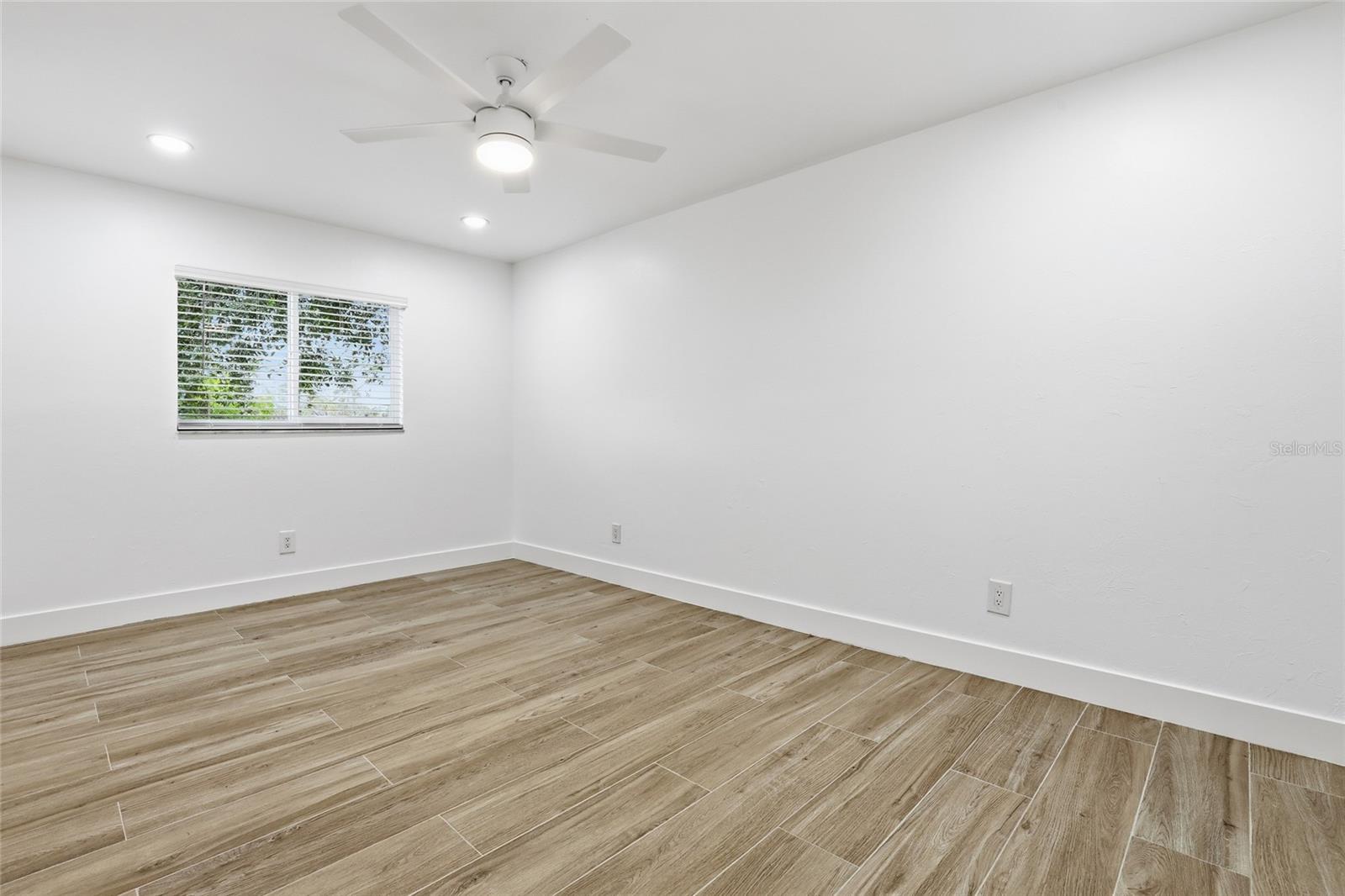 BAYSHORE ESTATES - Residential