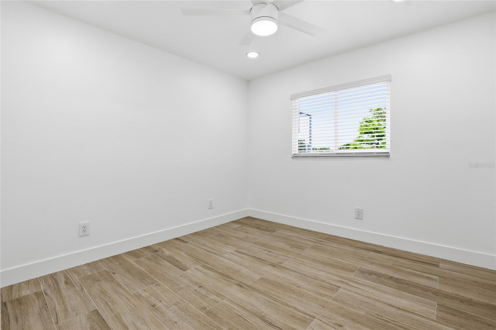 BAYSHORE ESTATES - Residential