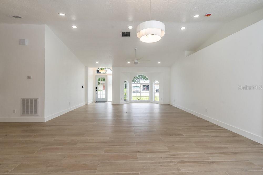 BAYSHORE ESTATES - Residential