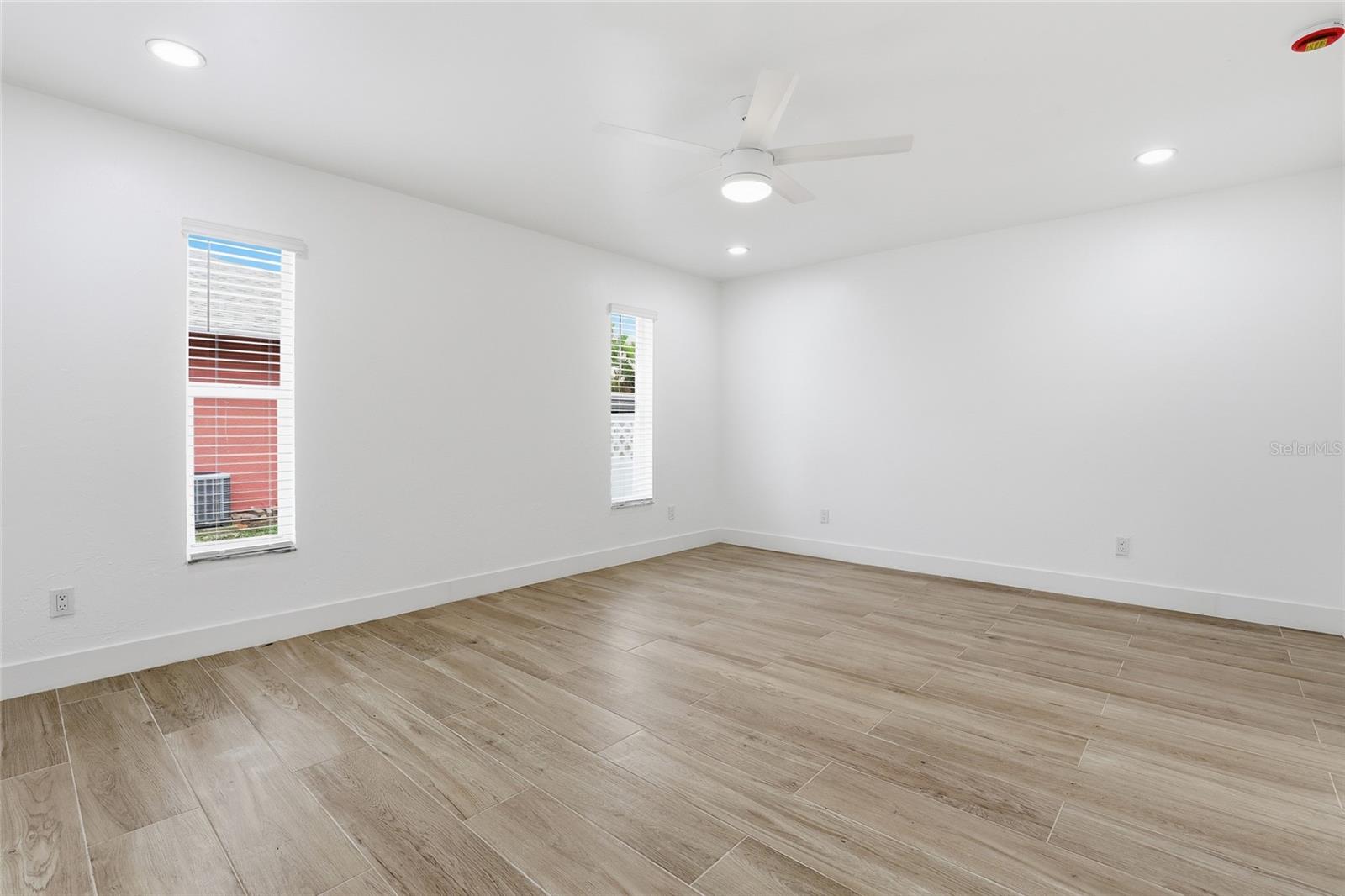 BAYSHORE ESTATES - Residential