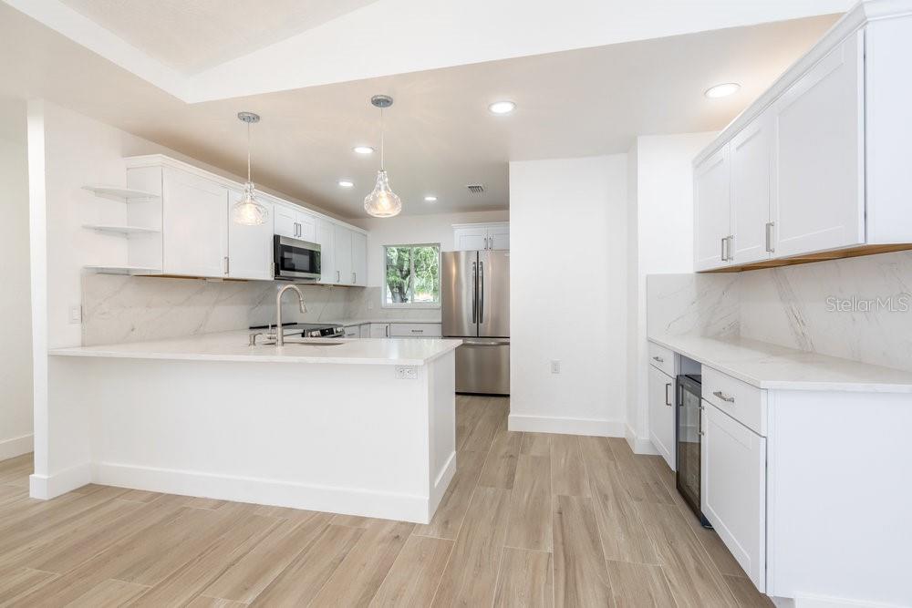 BAYSHORE ESTATES - Residential