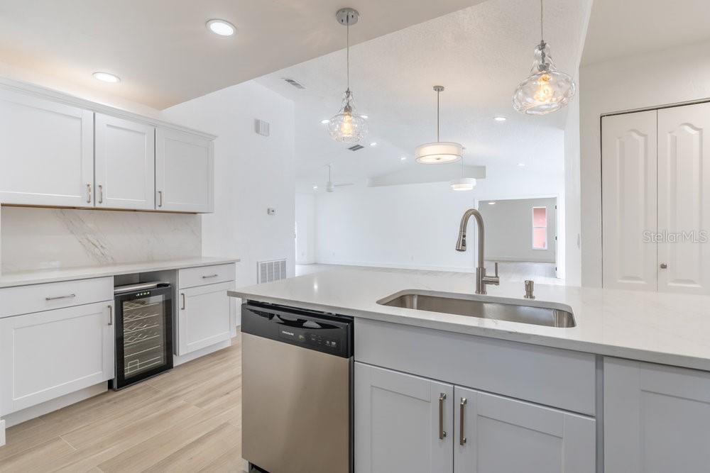 BAYSHORE ESTATES - Residential
