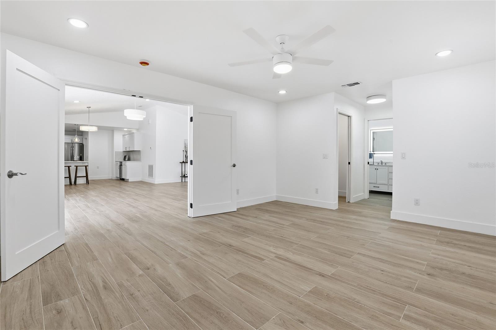 BAYSHORE ESTATES - Residential