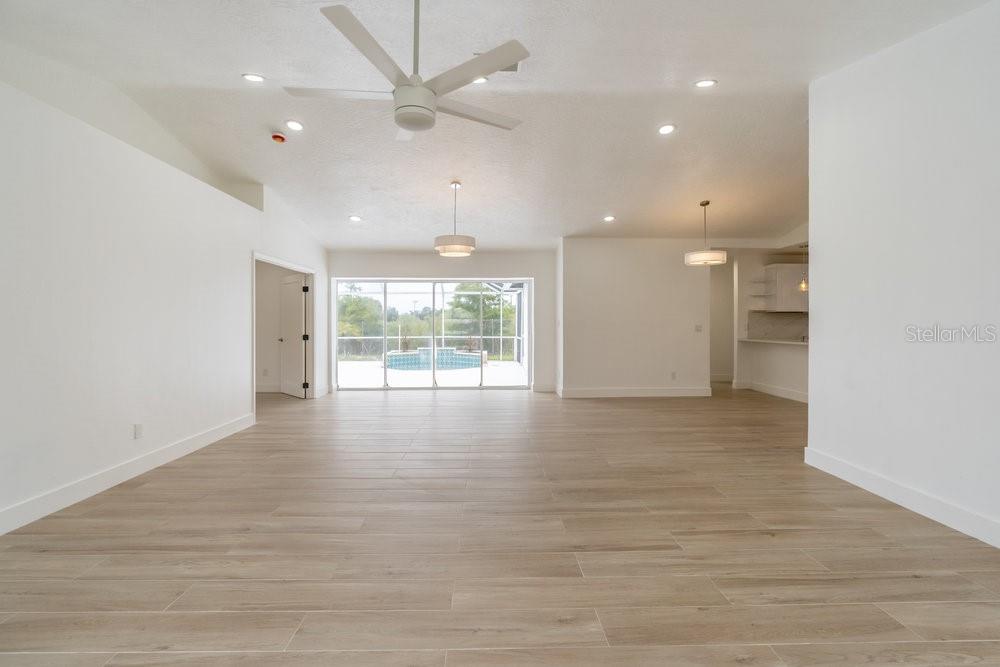 BAYSHORE ESTATES - Residential