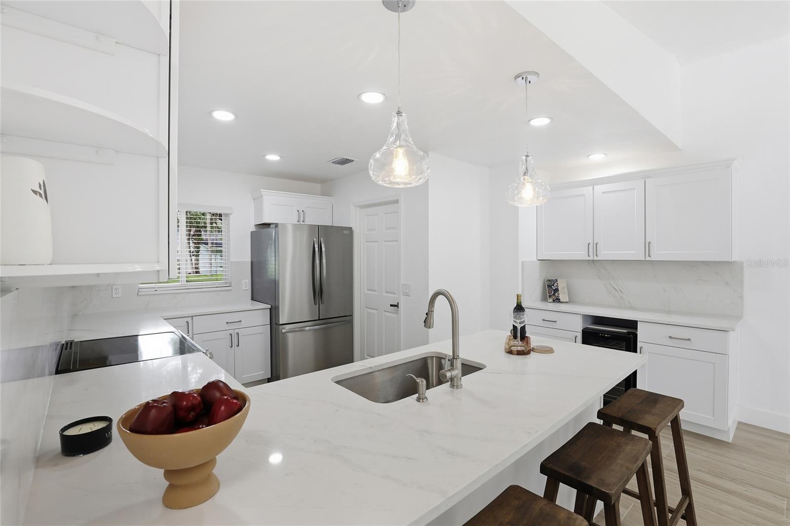 BAYSHORE ESTATES - Residential