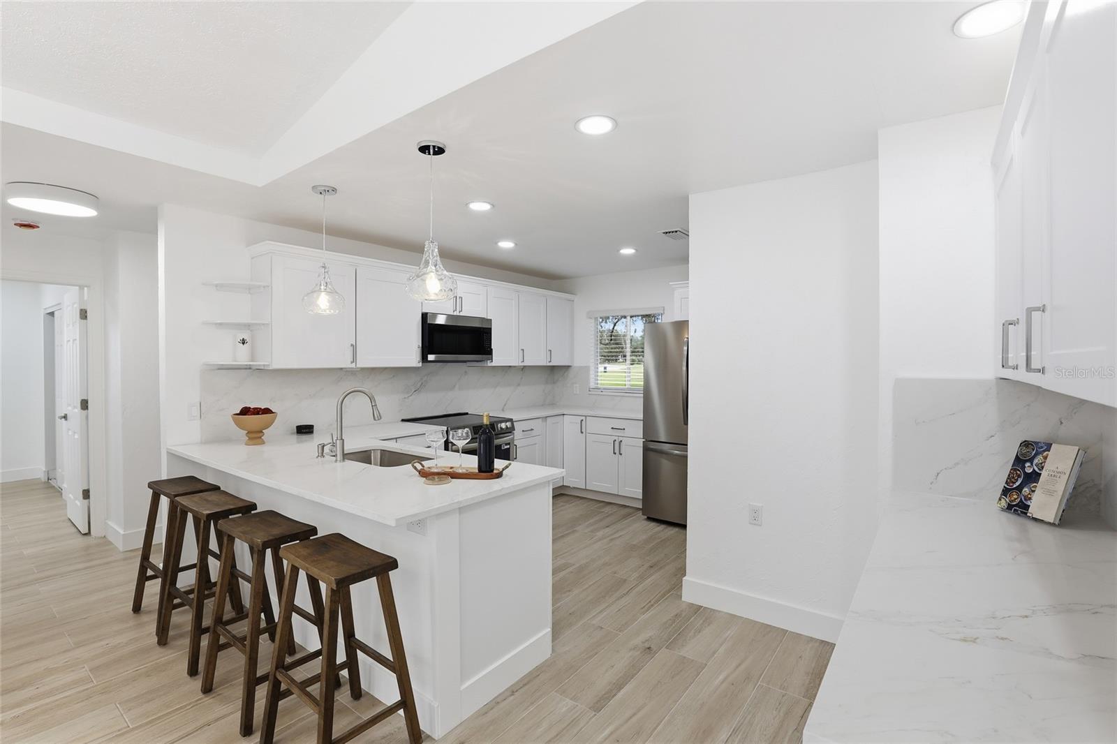 BAYSHORE ESTATES - Residential