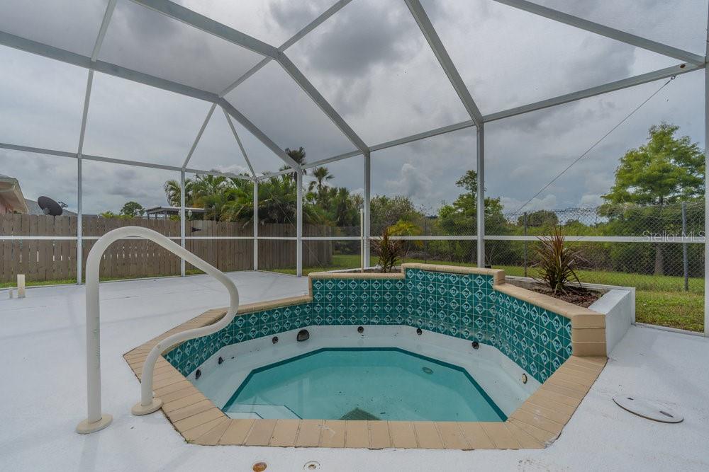 BAYSHORE ESTATES - Residential