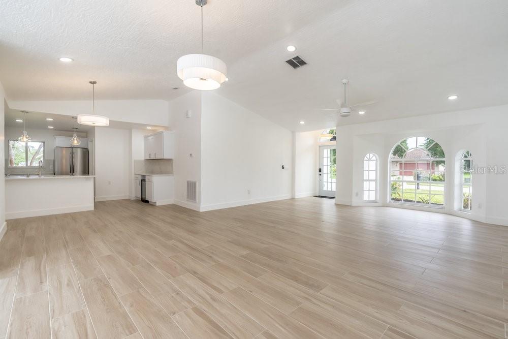 BAYSHORE ESTATES - Residential