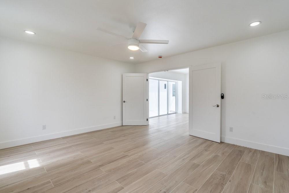 BAYSHORE ESTATES - Residential