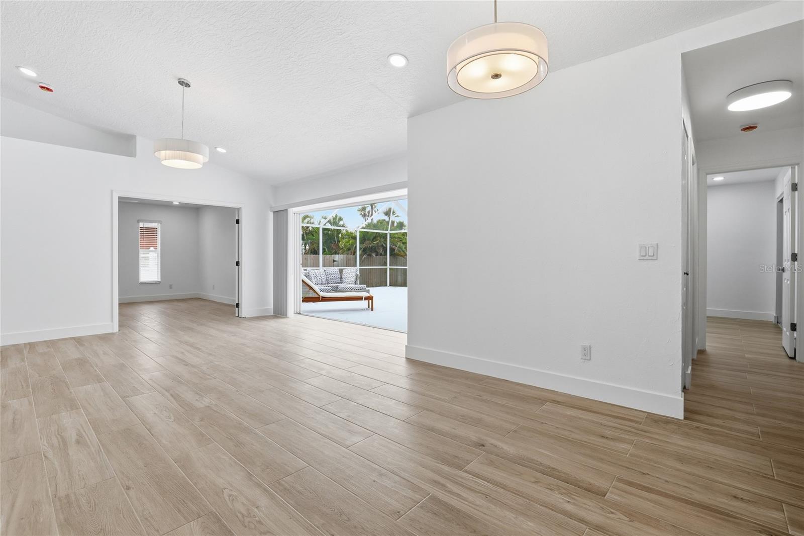 BAYSHORE ESTATES - Residential