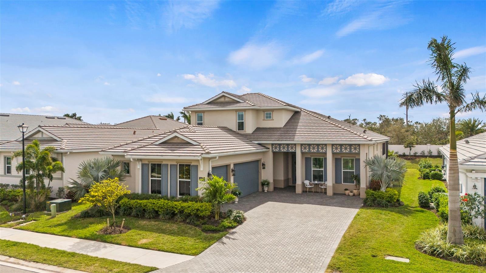 8209 REDONDA LOOP