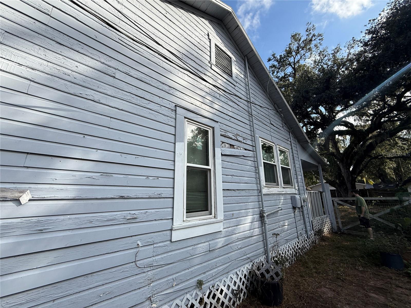 WEST PINECREST - Residential