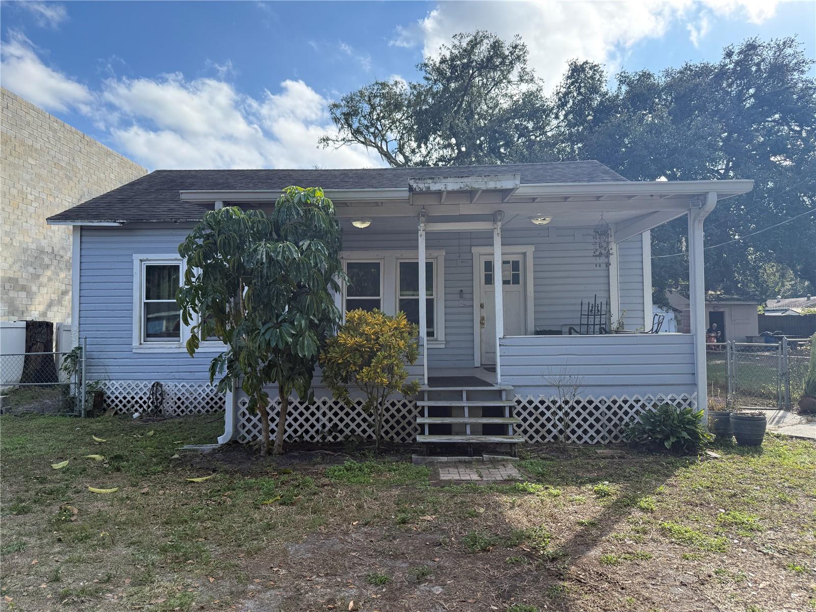 WEST PINECREST - Residential